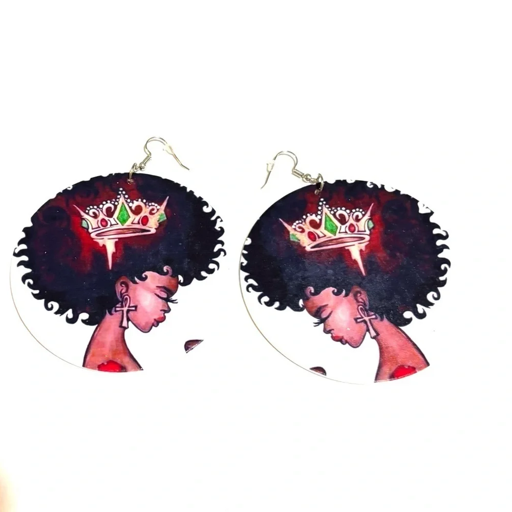 Stylish Black and Red Queen Earrings